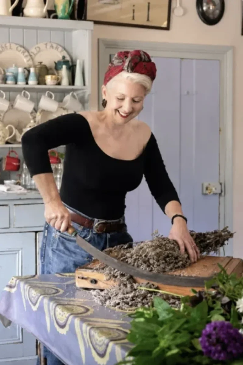 Tuesday of Yoni Steam, preparing herbs